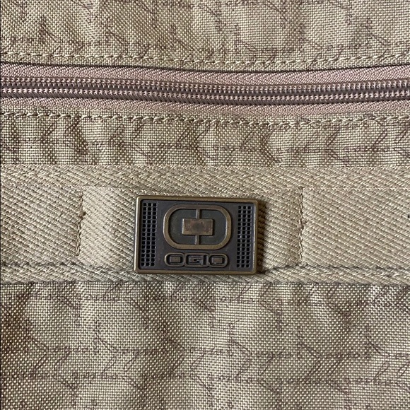 Ogio Canvas Messenger Bag - Picture 2 of 8